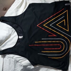 Vintage Under Amour Heat Gear Loose Coupe Womens Black Tank Top Sz XL